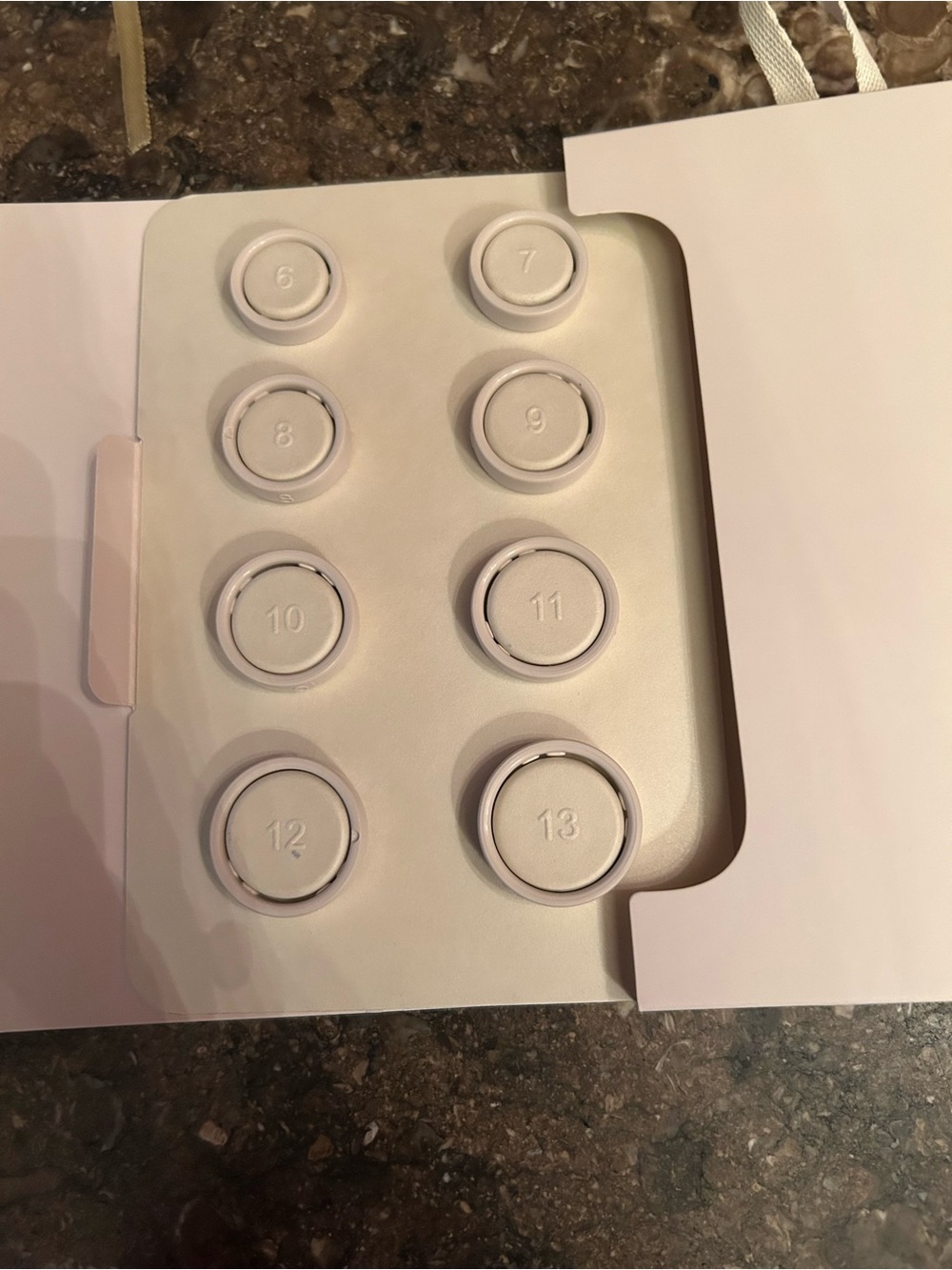Oura Sizing Kit - Gen 5 - Picture 3 of 3